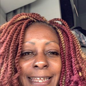 Meet your Posher, Annie